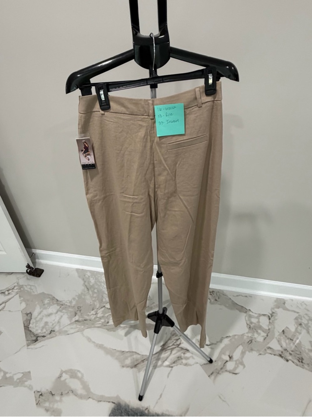 Stretch Pull-On Women’s  Pants in Tan